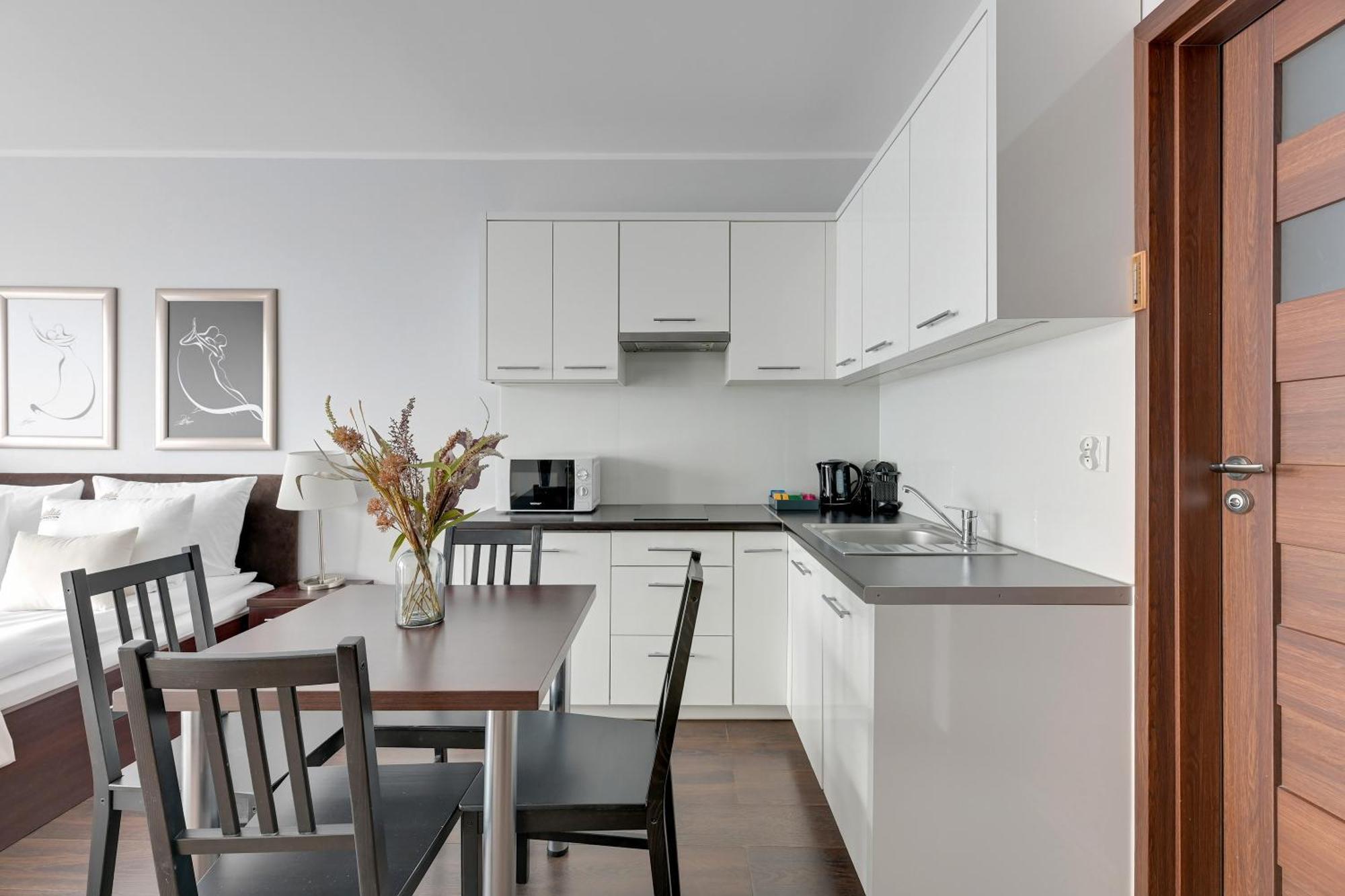 Scala Apartments City Center & Parking By Downtown Apartments Гданьск Номер фото