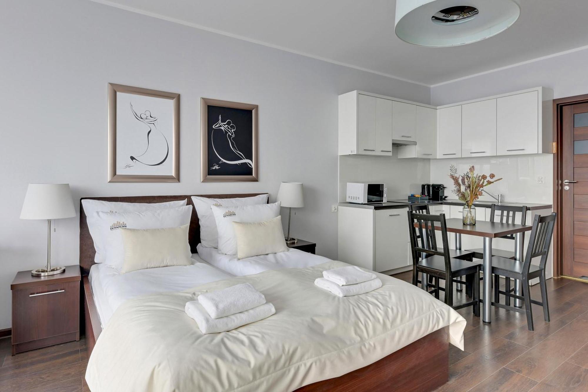 Scala Apartments City Center & Parking By Downtown Apartments Гданьск Номер фото
